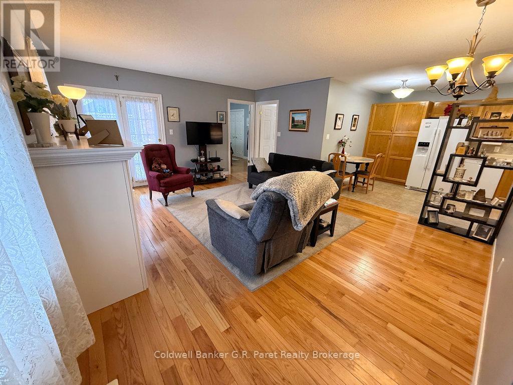 224 BALDWIN STREET - 5