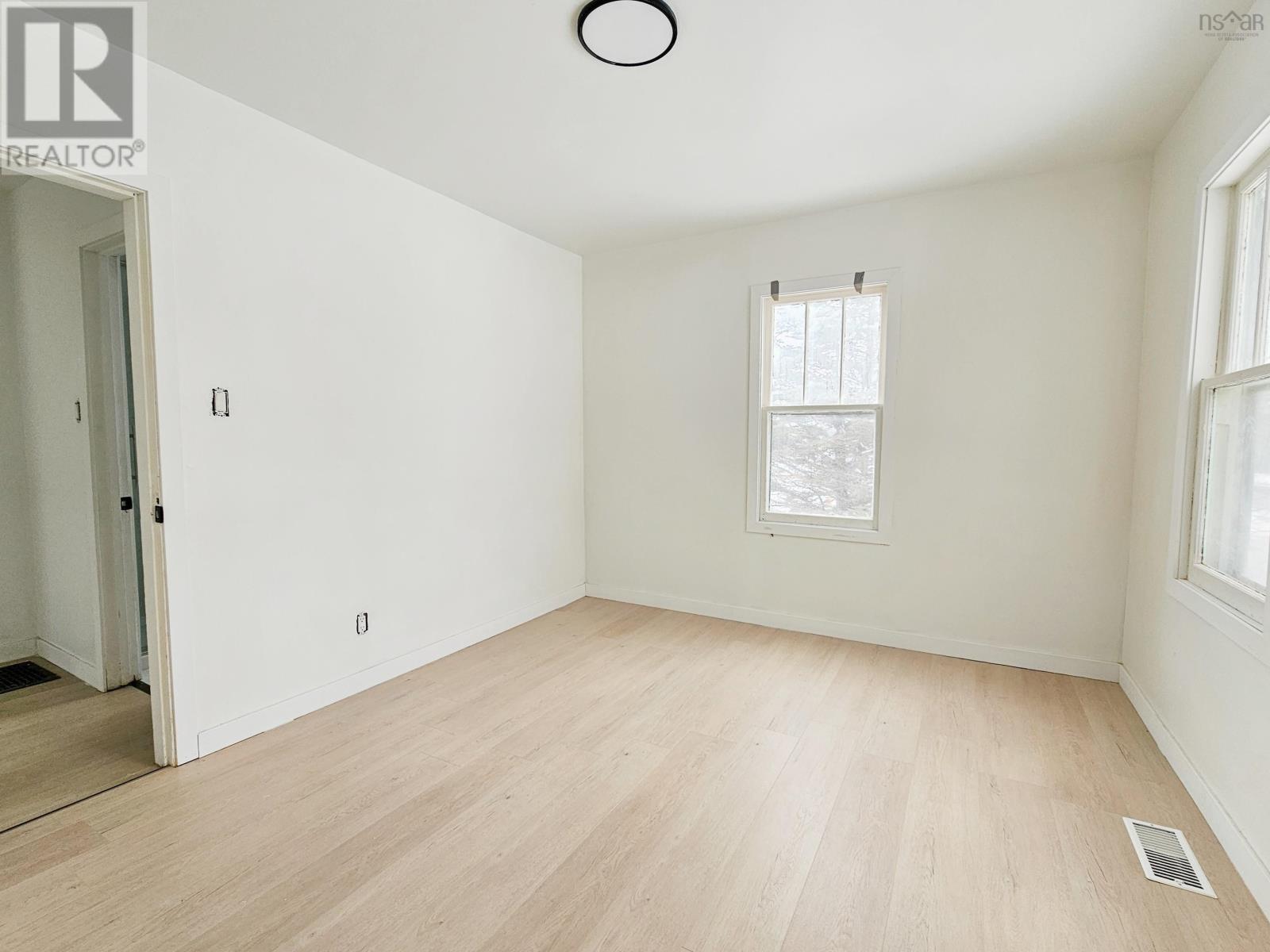 Property 9 of 17 of 394 Pictou Road