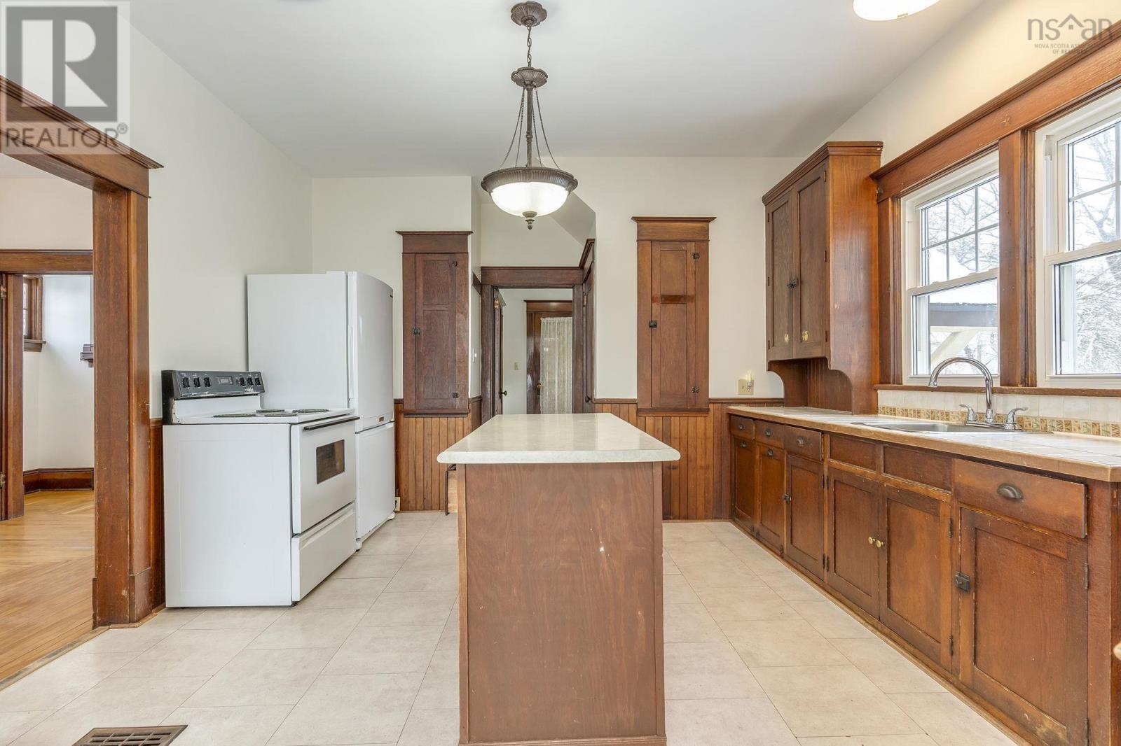 Property 36 of 50 of 17 Pleasant Hill