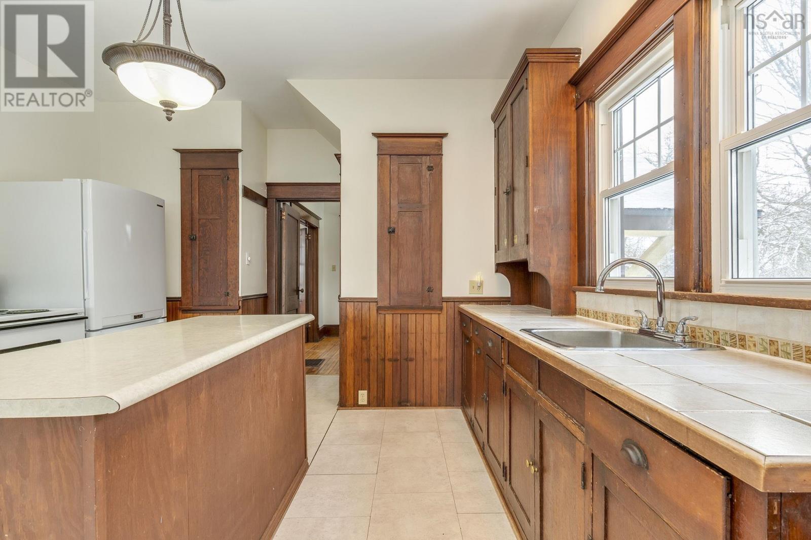 Property 47 of 50 of 17 Pleasant Hill