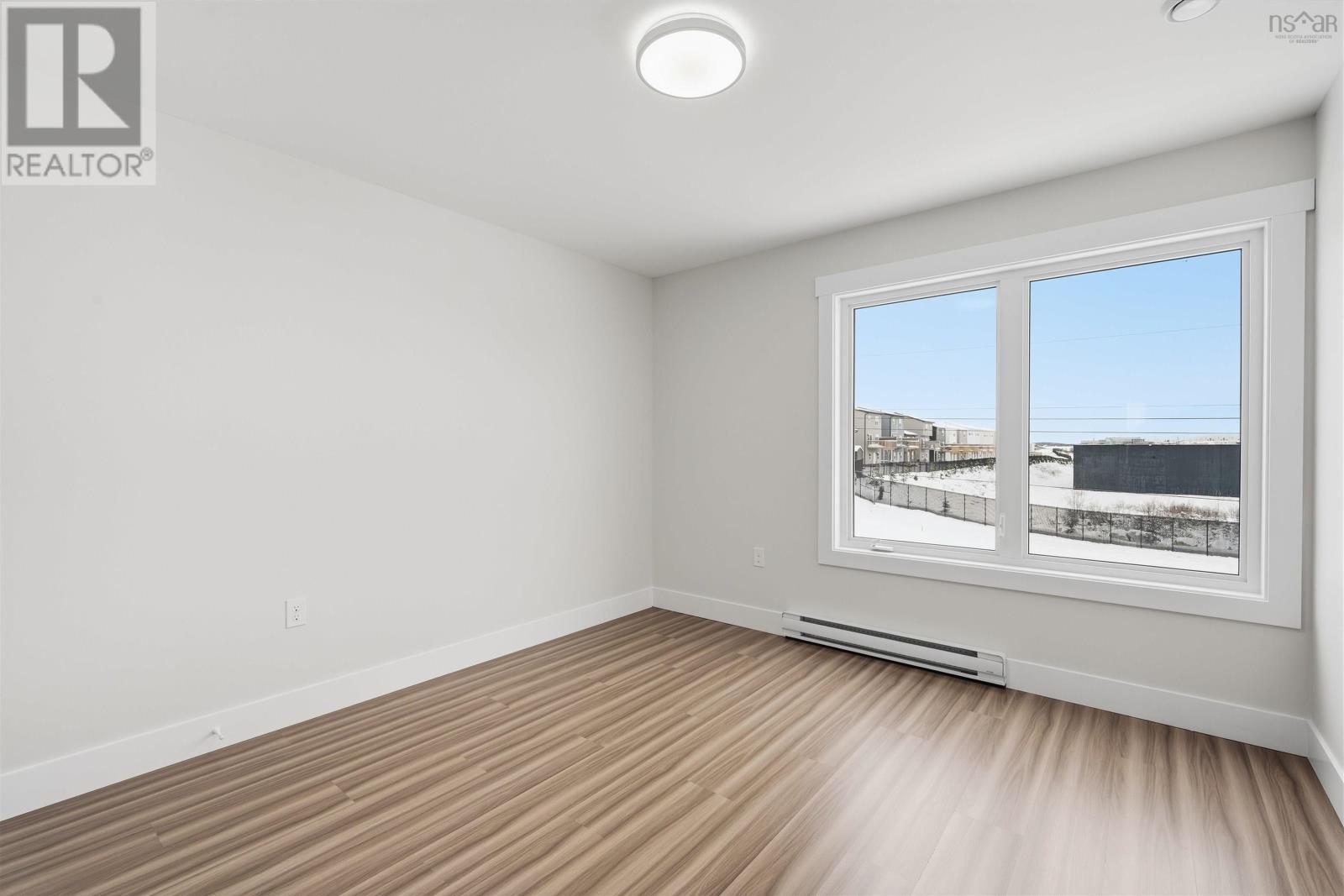 Property 33 of 44 of 21 Zeppelin Crescent