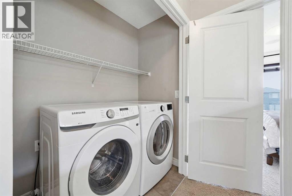 Single Family House for Sale in  Evanspark Road NW Evanston Calgary 