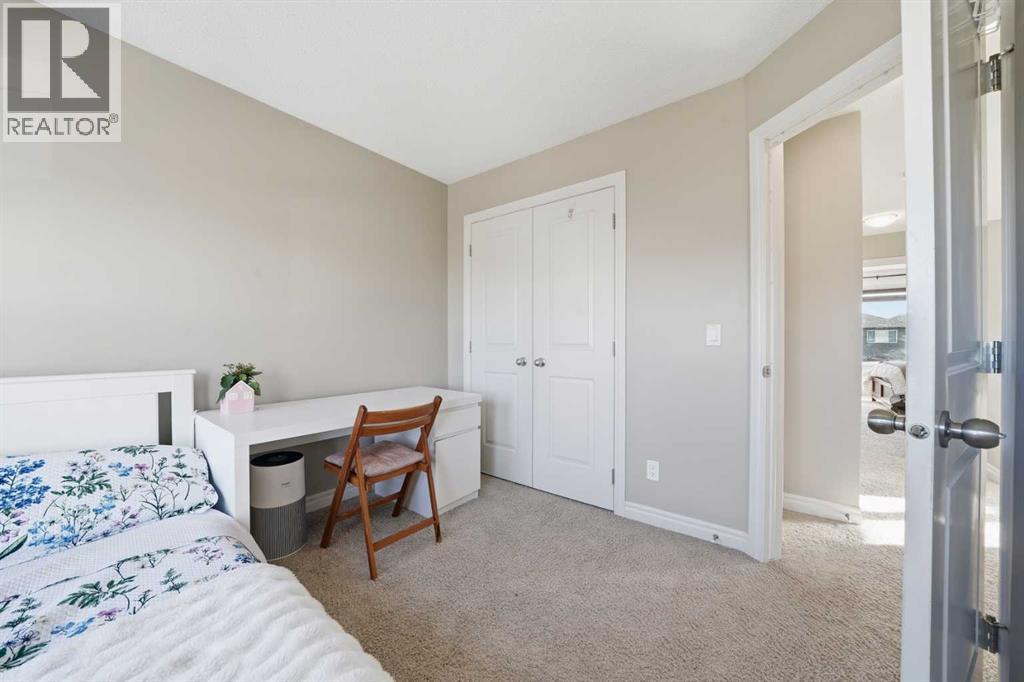 Single Family House for Sale in  Evanspark Road NW Evanston Calgary 