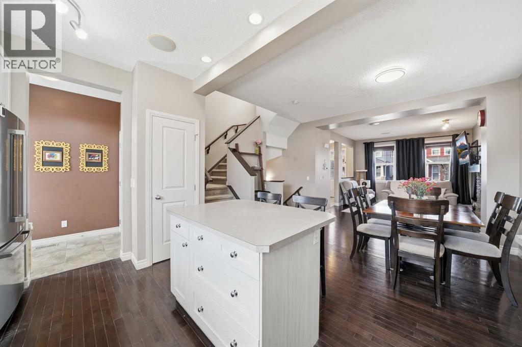 Single Family House for Sale in  Evanspark Road NW Evanston Calgary 