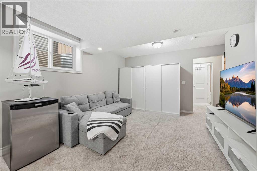 Single Family House for Sale in  Evanspark Road NW Evanston Calgary 