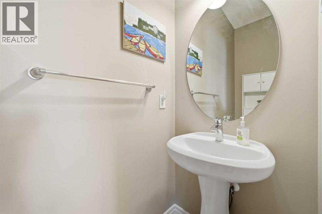 Single Family House for Sale in  Evanspark Road NW Evanston Calgary 