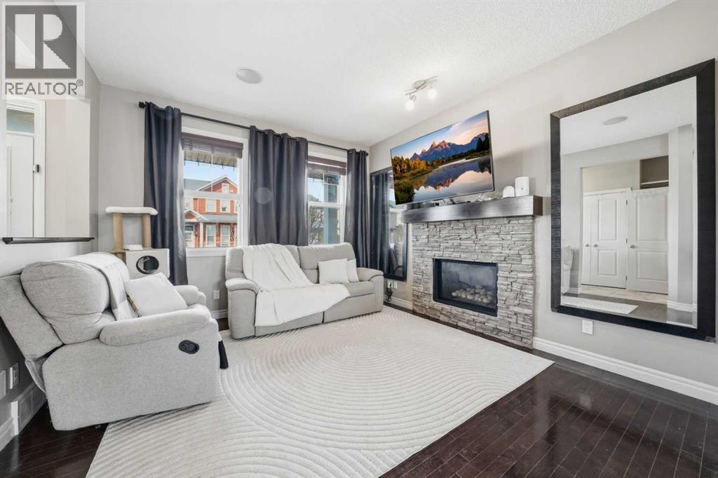 Single Family House for Sale in  Evanspark Road NW Evanston Calgary 