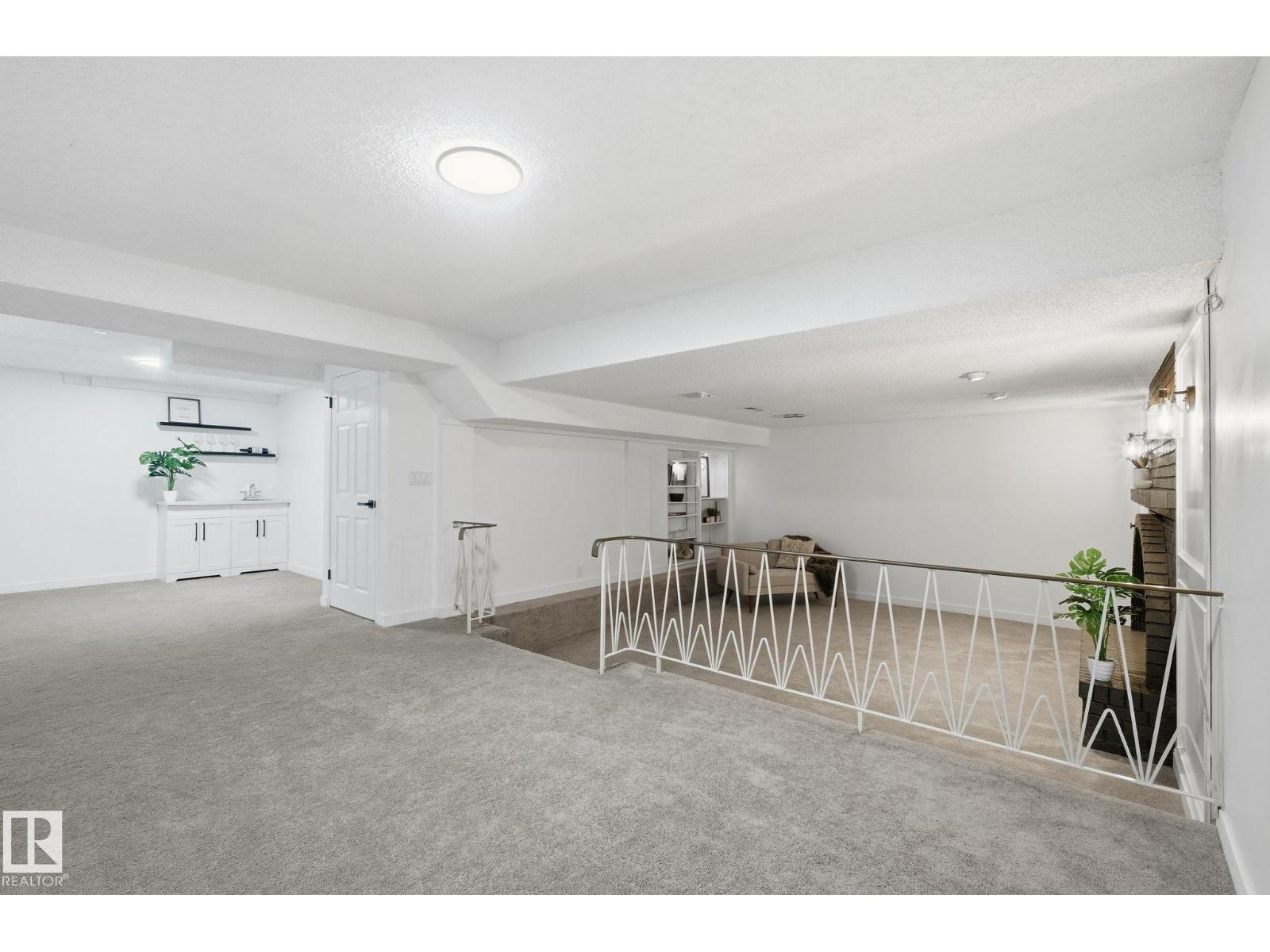 2722 104A ST NW - 31