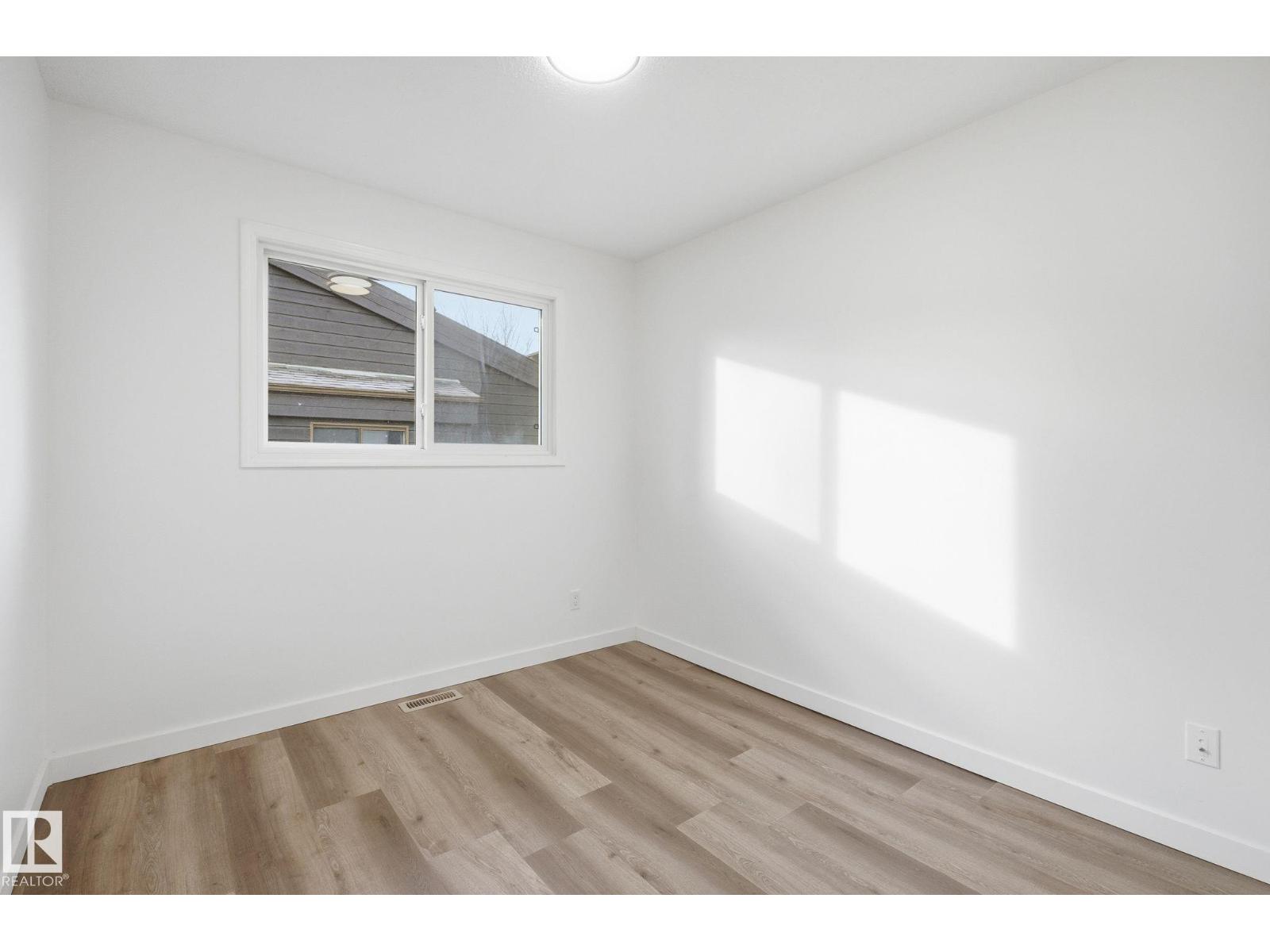 2722 104A ST NW - 25