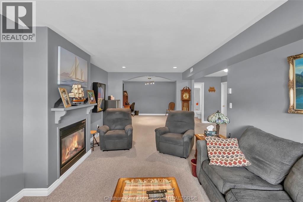 116 Cartier PLACE — photo 31