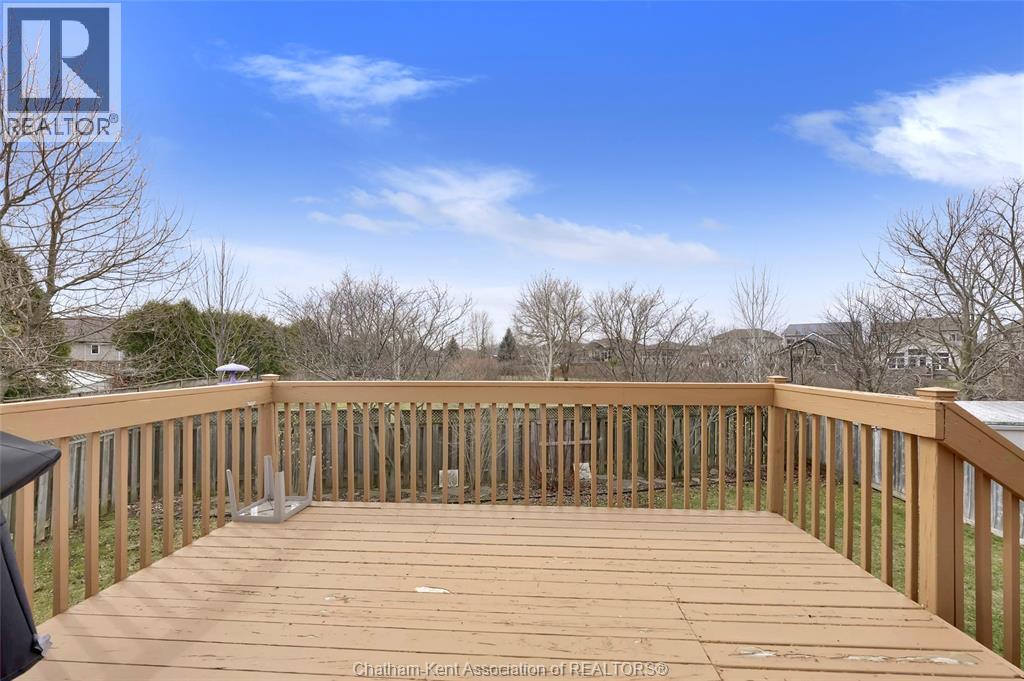 116 Cartier PLACE — photo 38