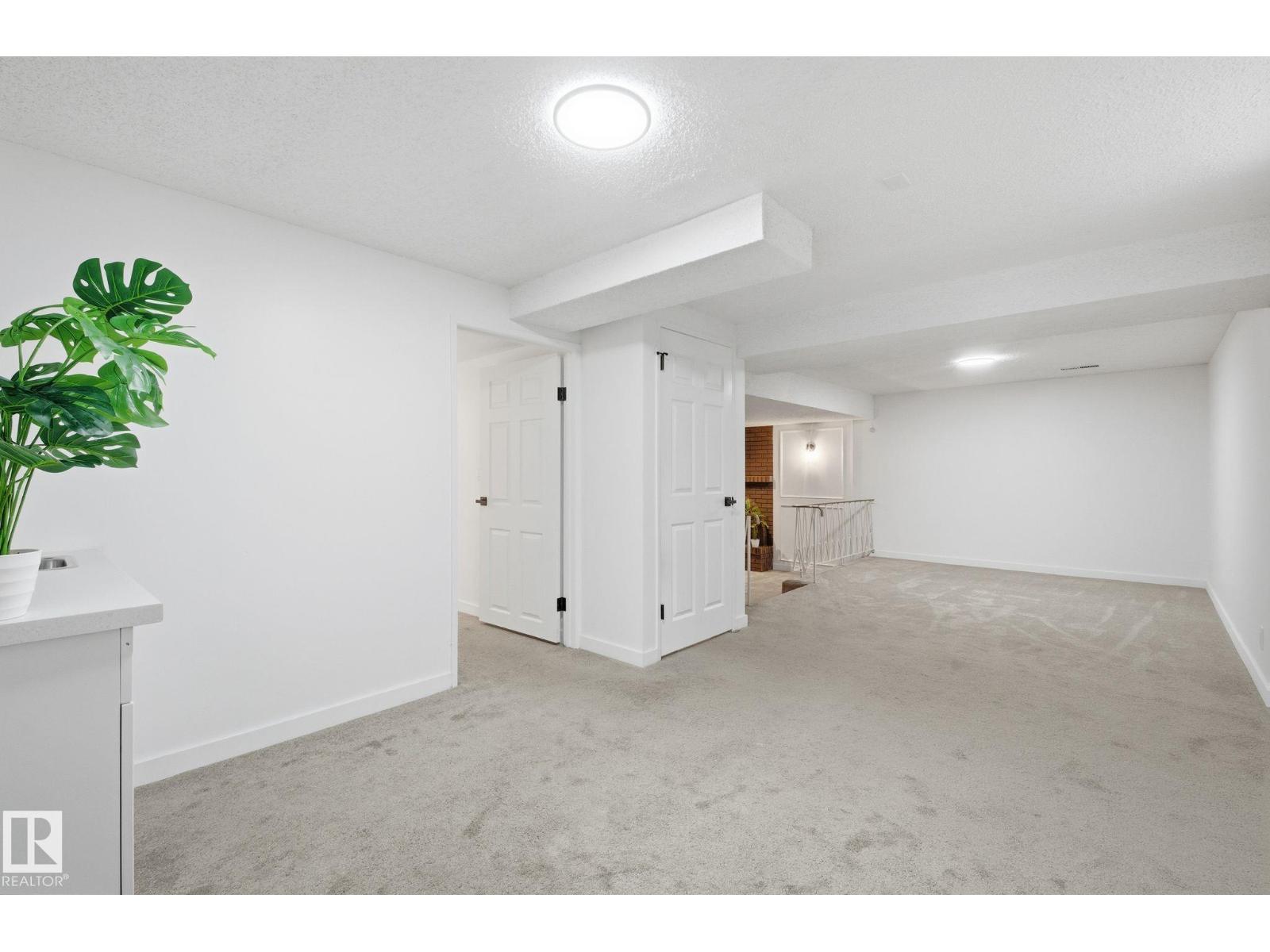 2722 104A ST NW - 30