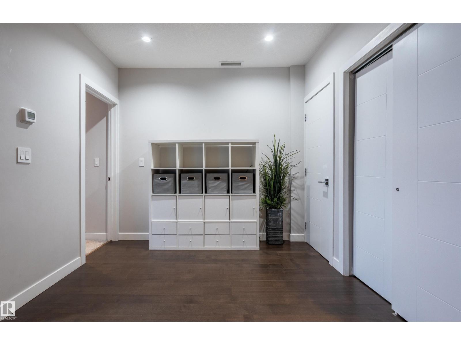 #901 10238 103 St NW photo 3 — MLS® E4479305