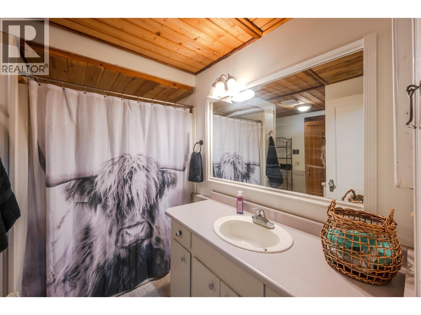 #15 7080 GLENFIR ROAD - 29