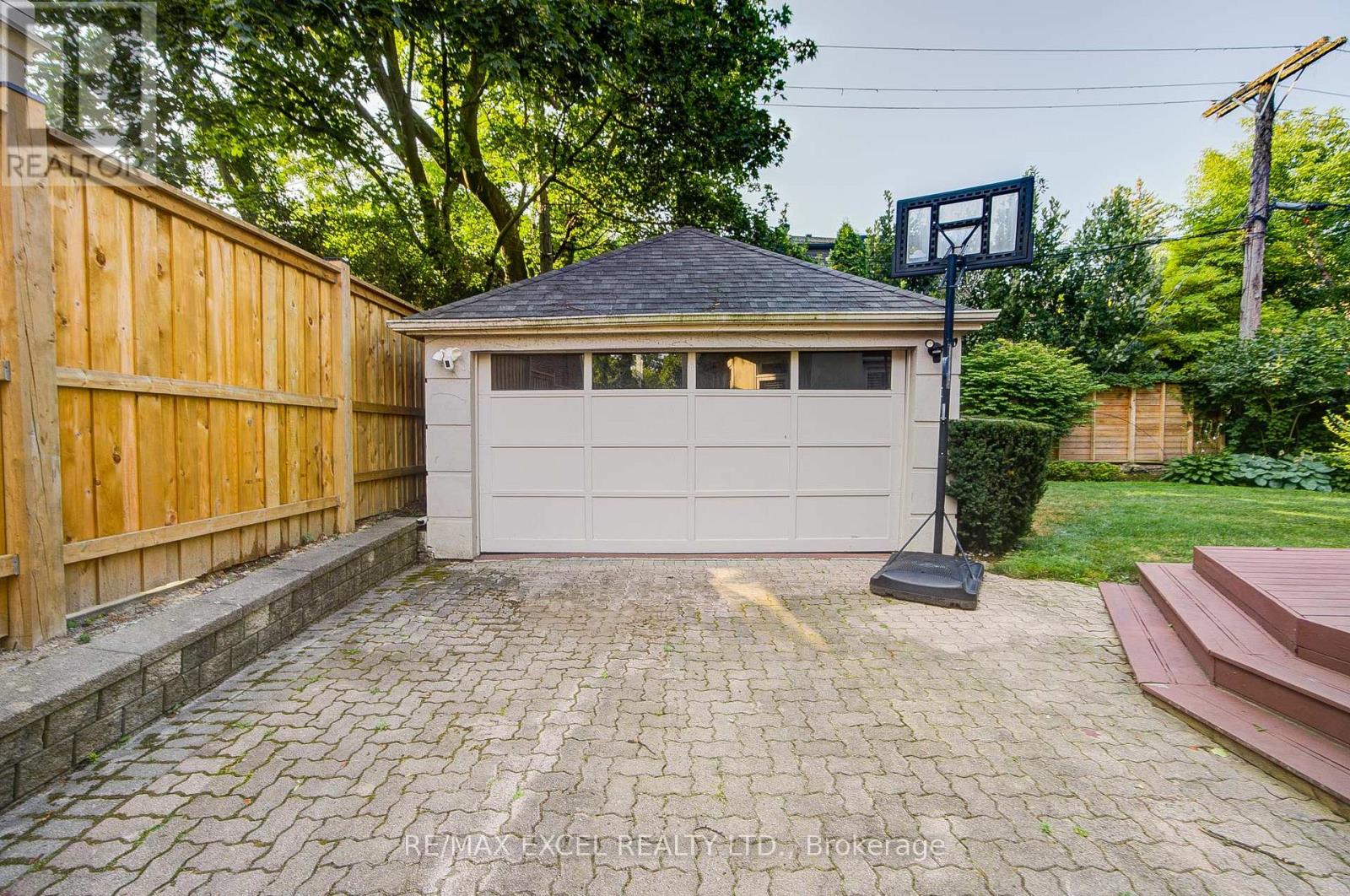 3 SILVERWOOD AVENUE - 46