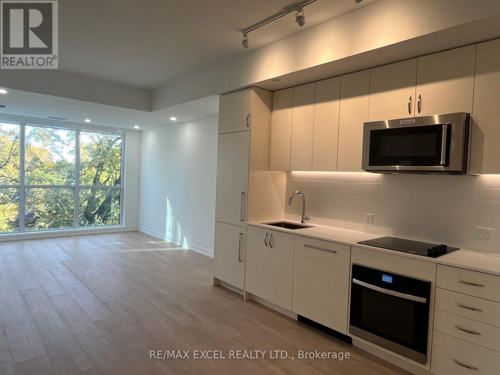 312 - 181 SHEPPARD AVENUE E