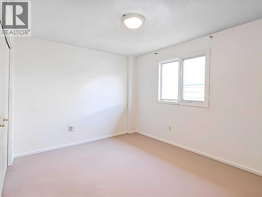 Single Family House for Sale in    Avenue SW Sunalta Calgary 