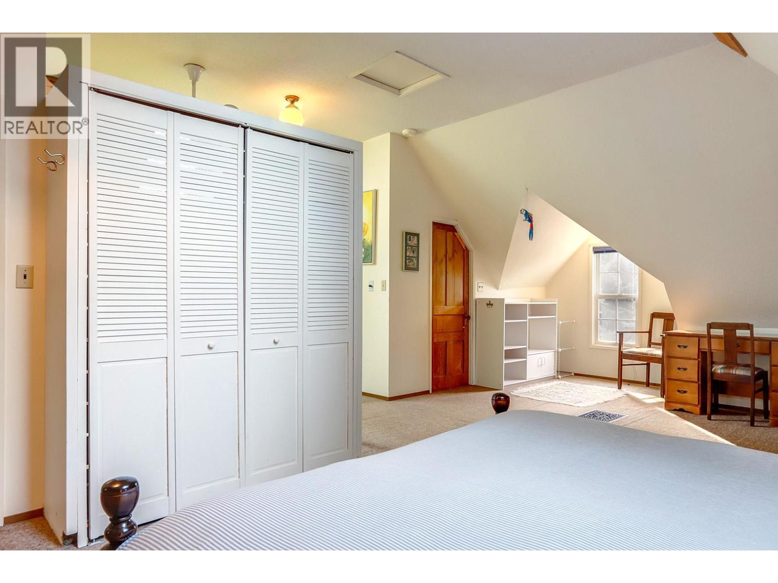 5051 11 STREET NE - 56