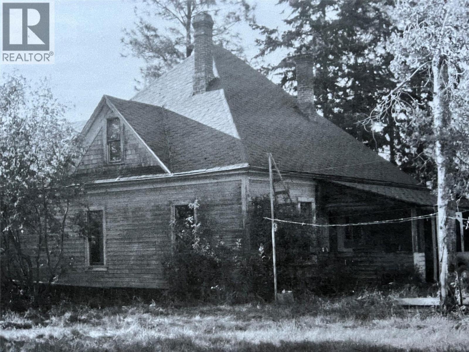 5051 11 STREET NE - 94