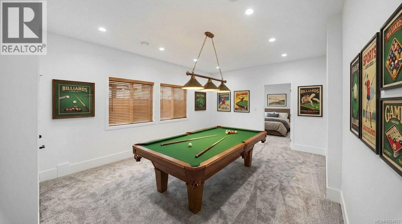  858 Tomack Loop, Langford