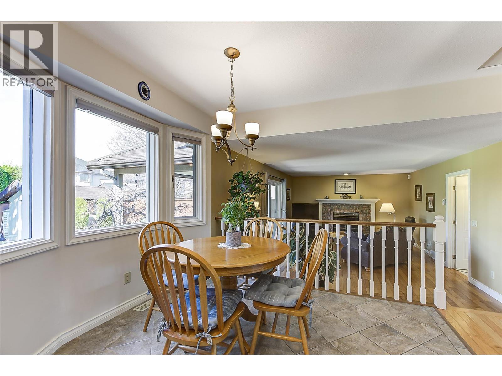 889 Mission Springs Crescent, Kelowna