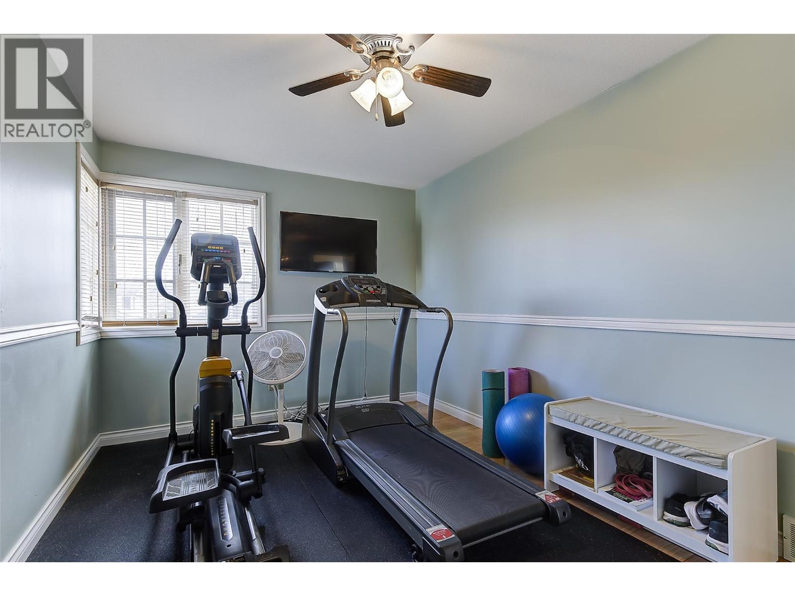 889 Mission Springs Crescent, Kelowna