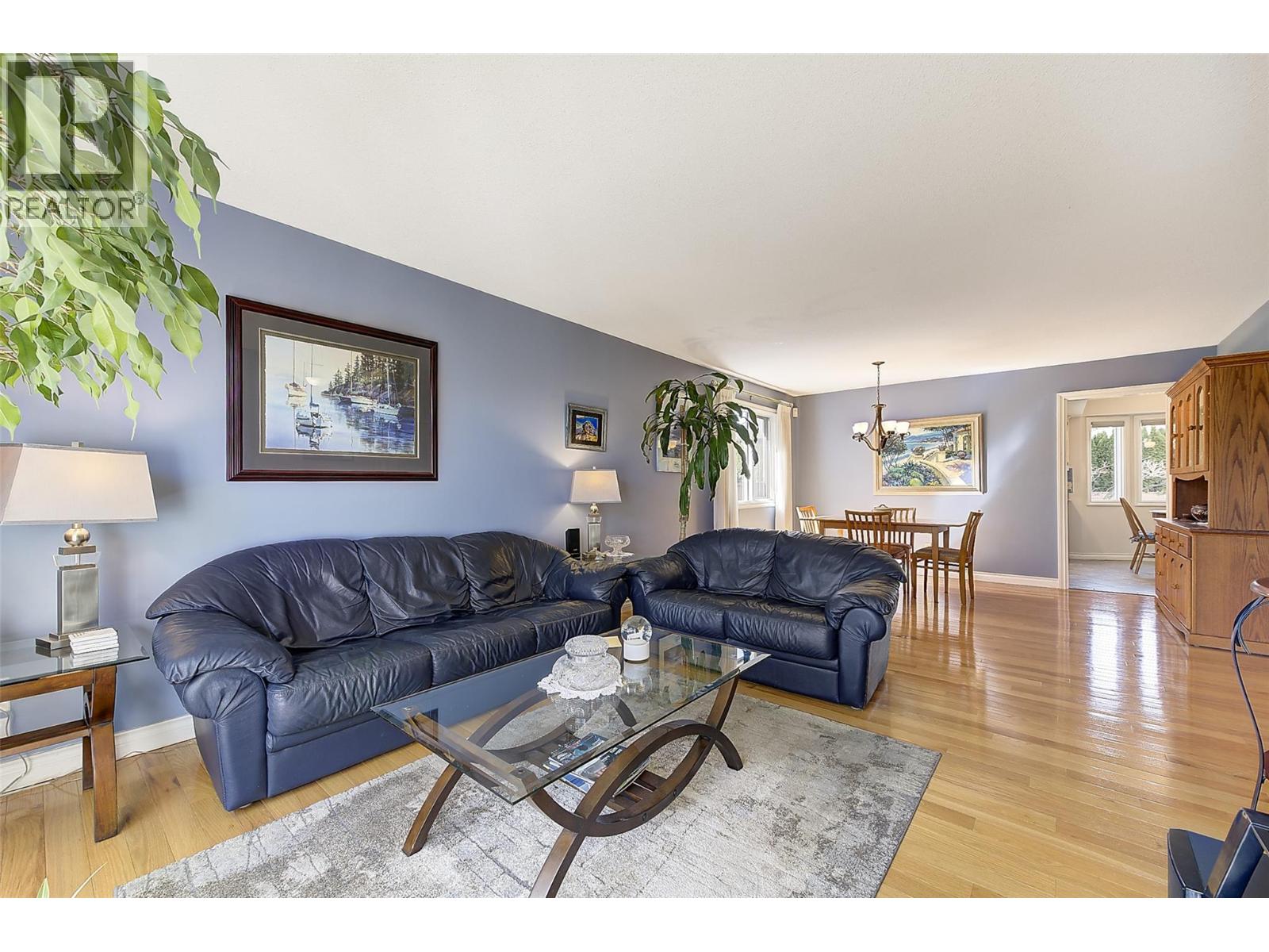 889 Mission Springs Crescent, Kelowna