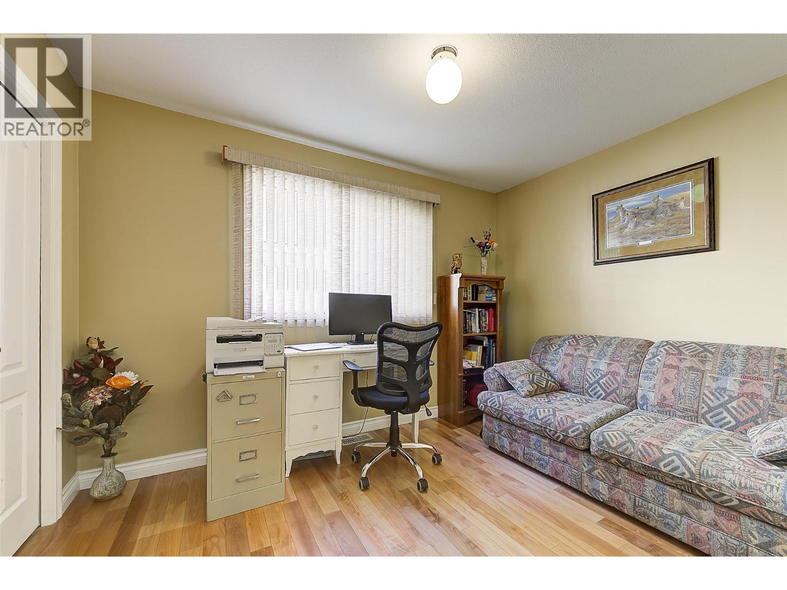 889 Mission Springs Crescent, Kelowna