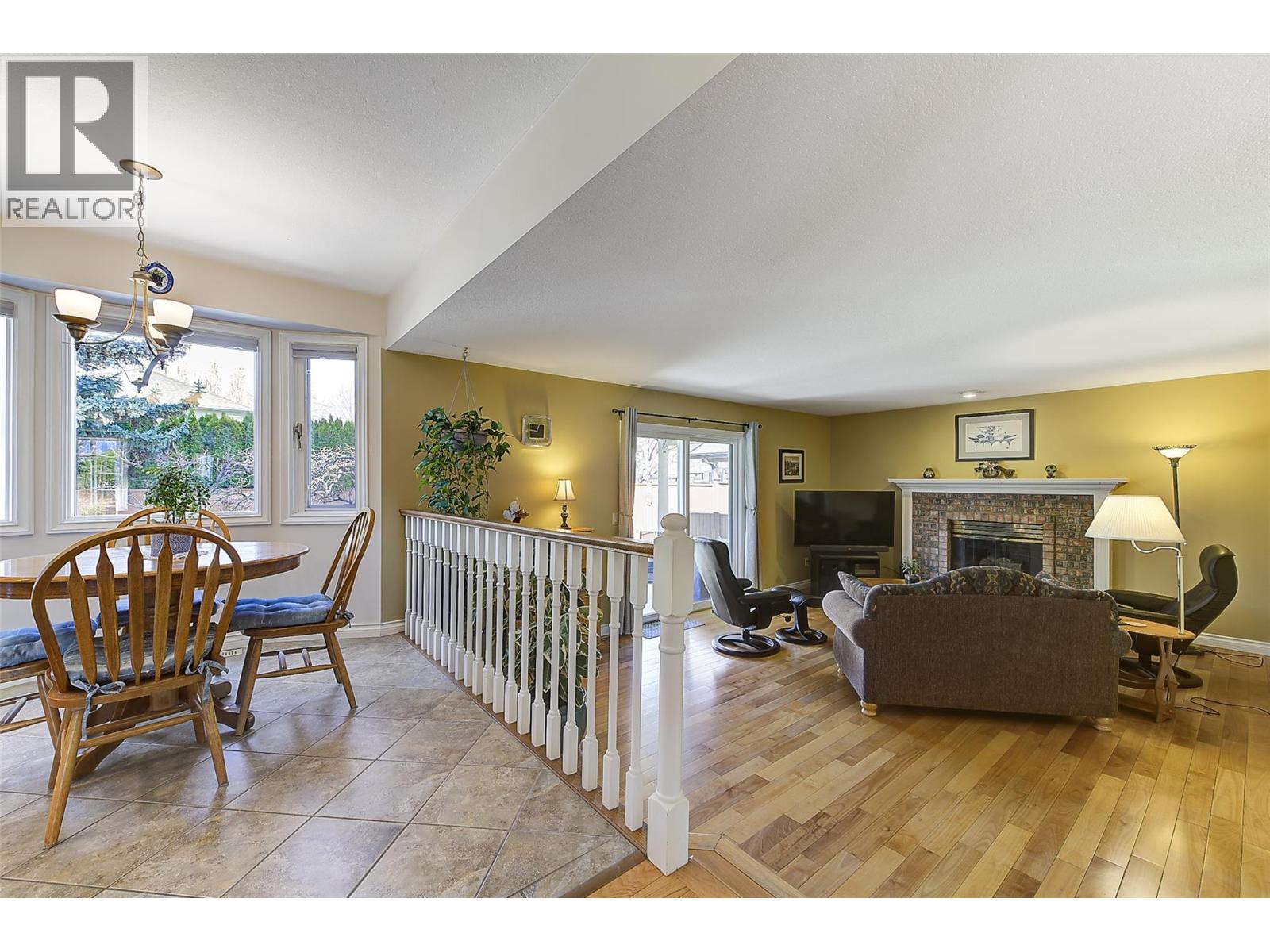 889 Mission Springs Crescent, Kelowna