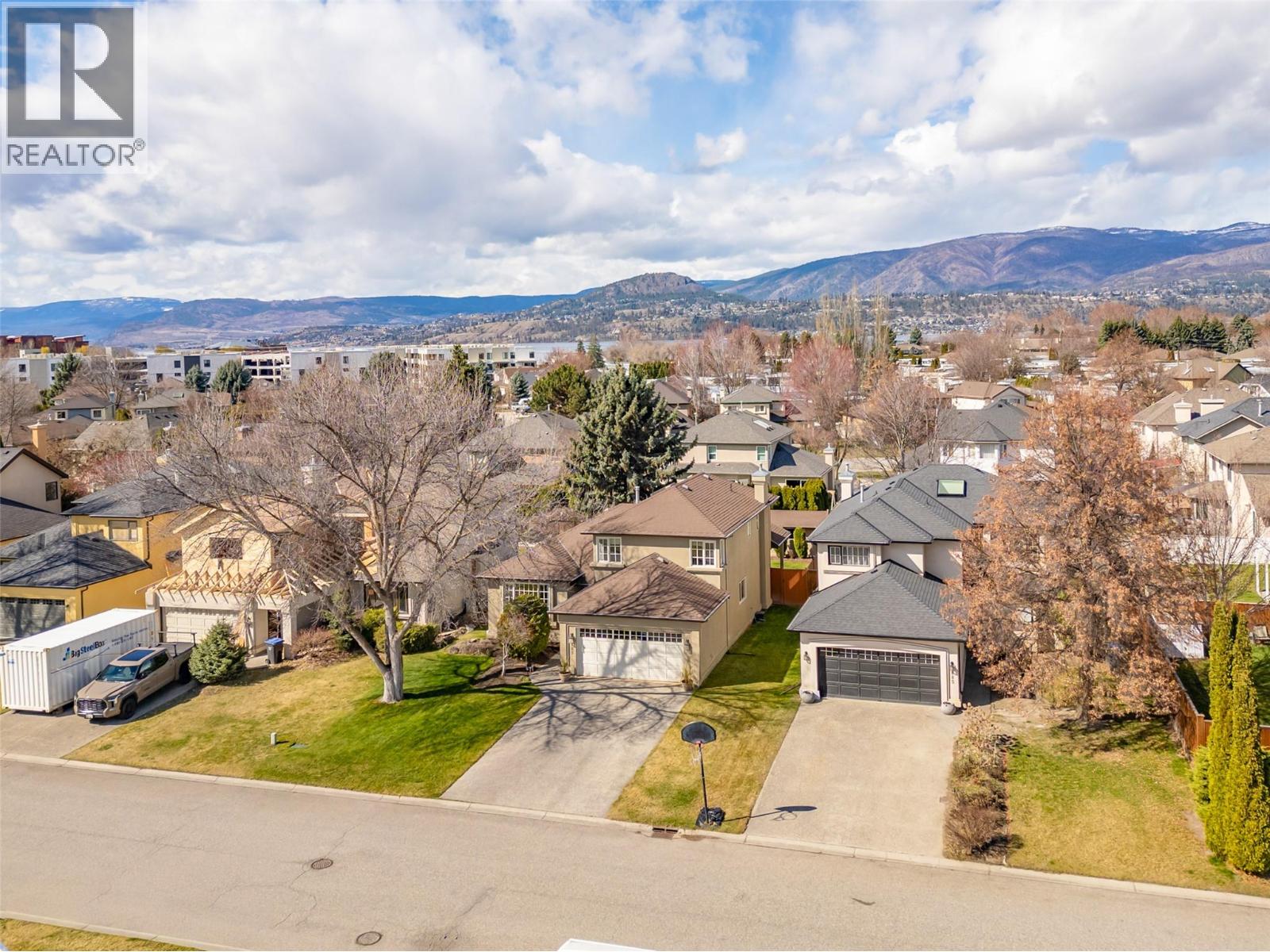 889 Mission Springs Crescent, Kelowna