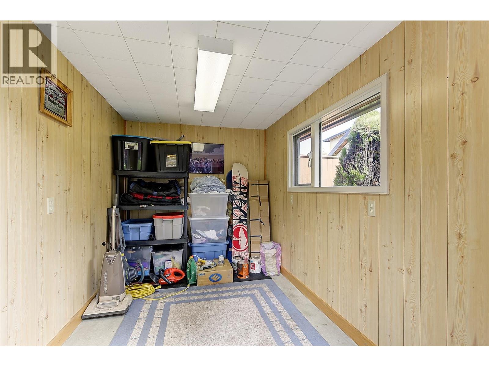 889 Mission Springs Crescent, Kelowna