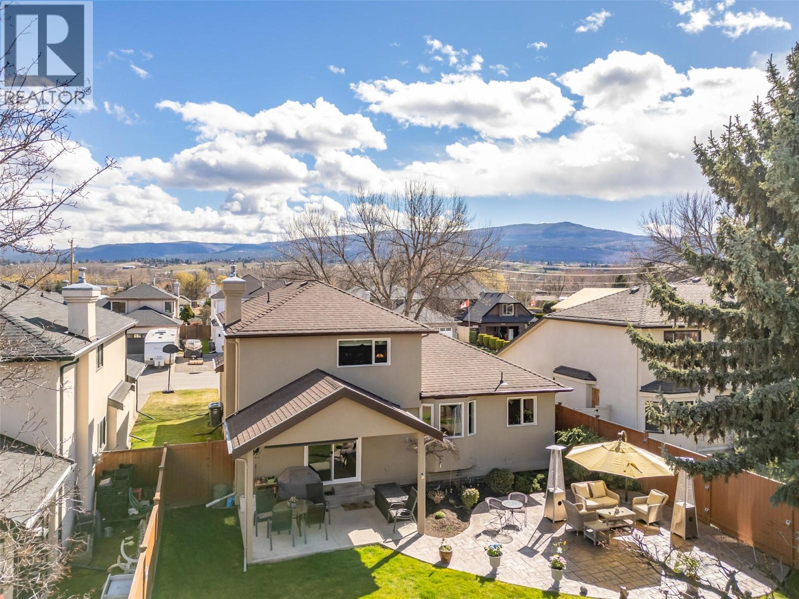 889 Mission Springs Crescent, Kelowna
