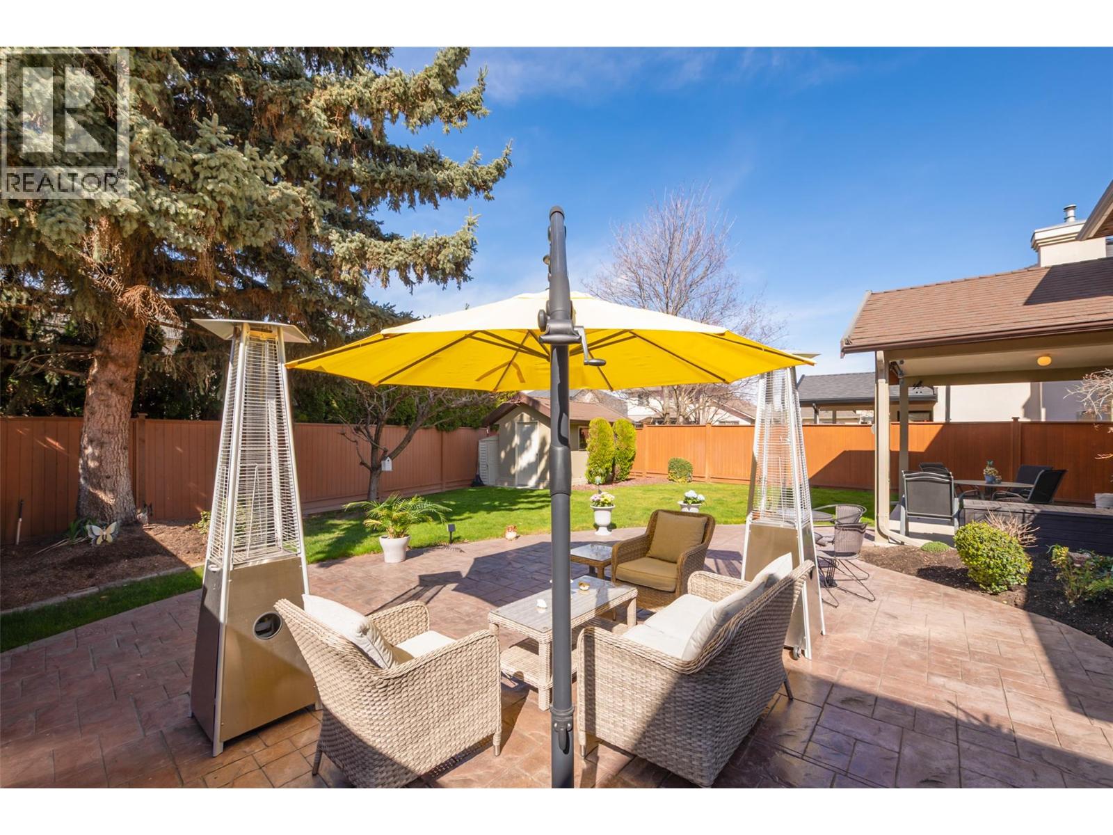 889 Mission Springs Crescent, Kelowna