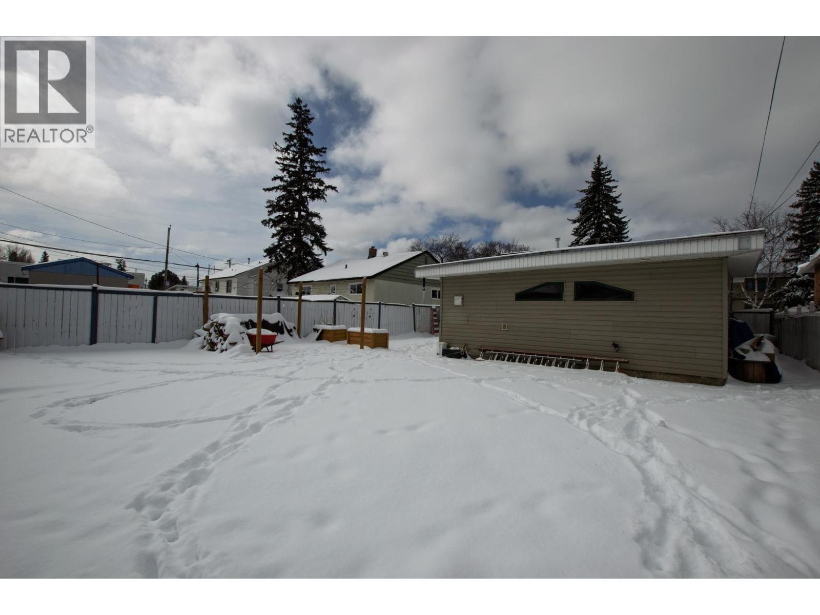 1904 UPLAND STREET - 24