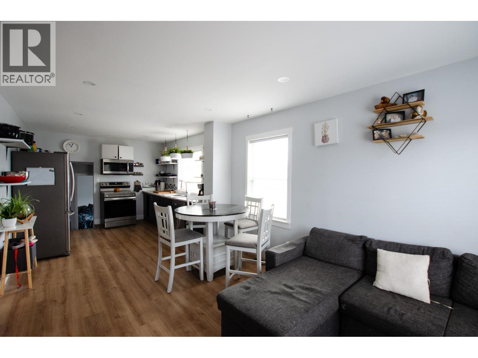 1904 UPLAND STREET - 3