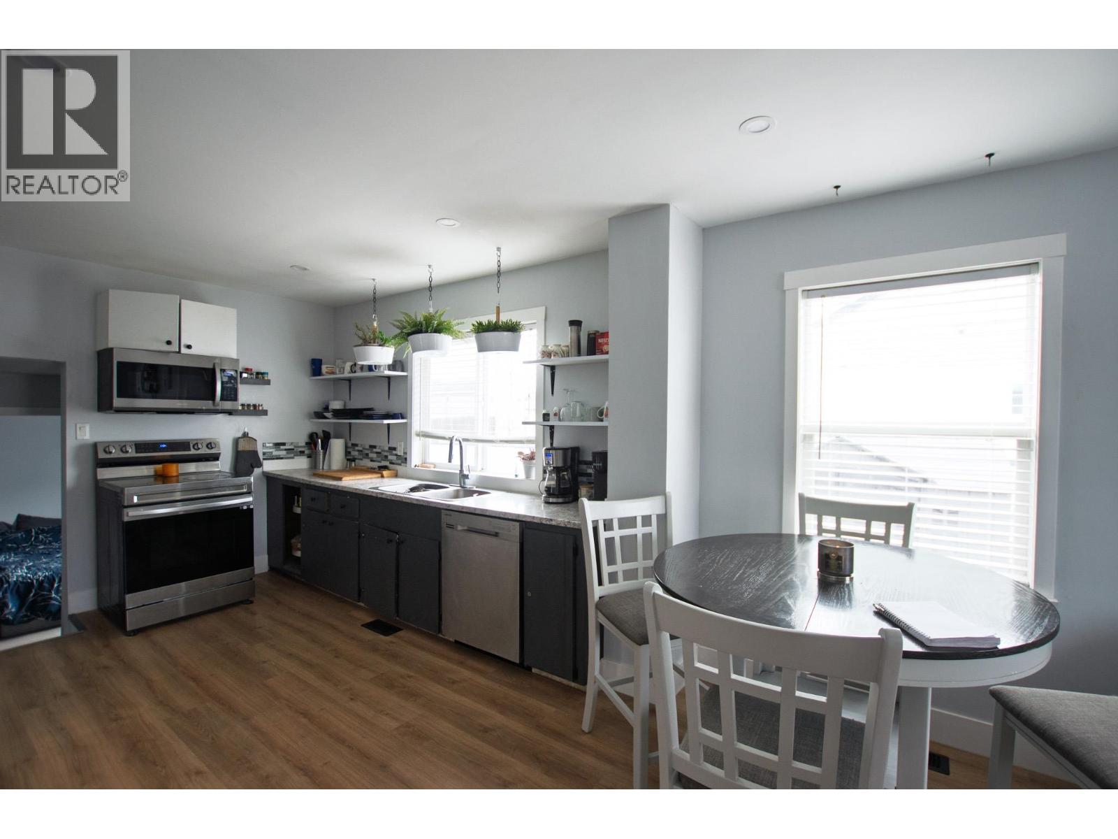 1904 UPLAND STREET - 4