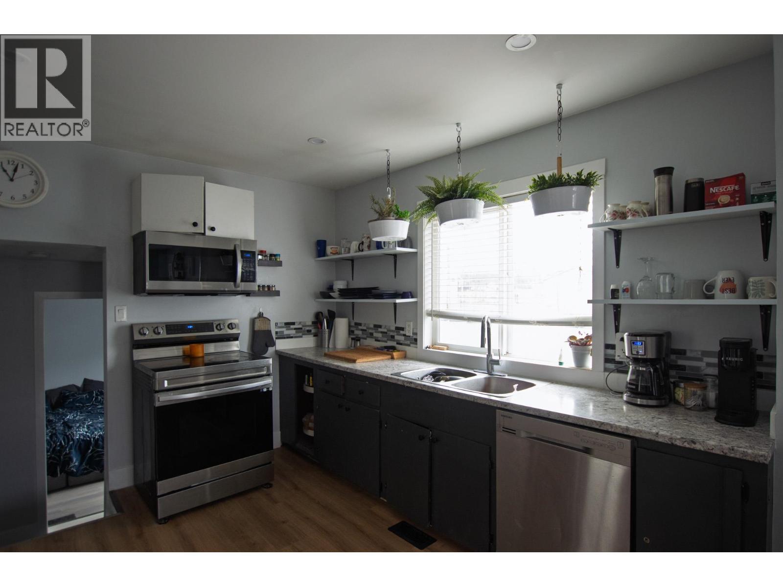1904 UPLAND STREET - 5