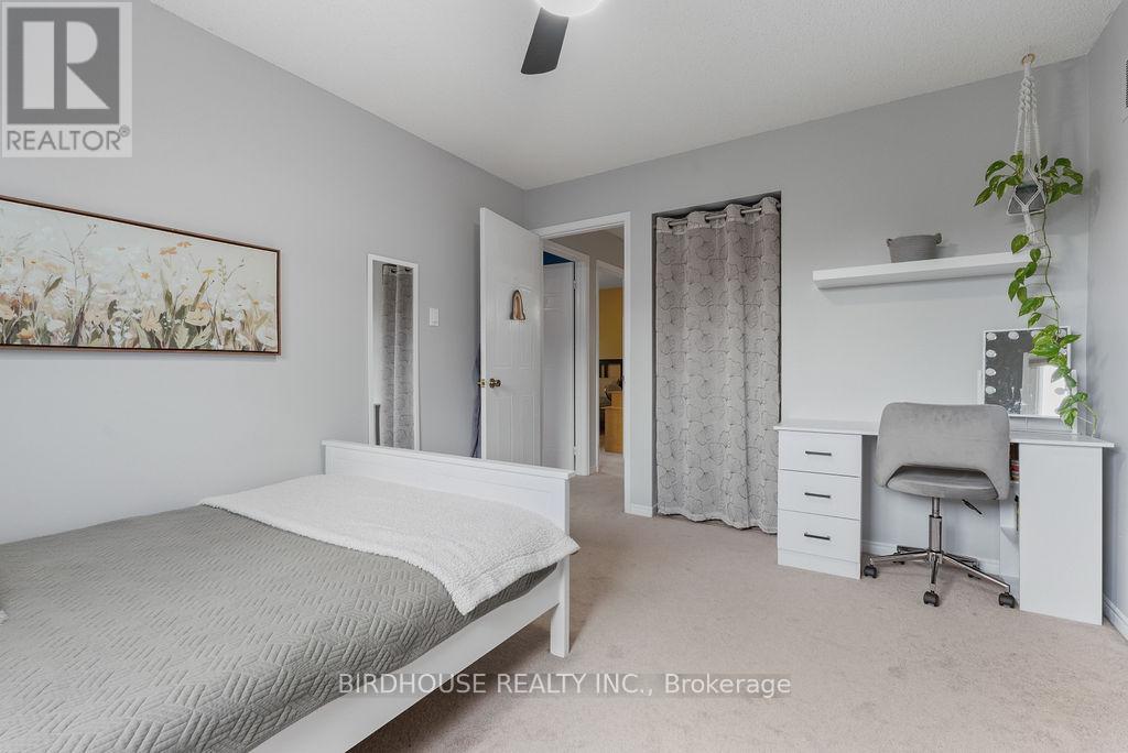 6 PURDY COURT,Kawartha Lakes (Lindsay),,