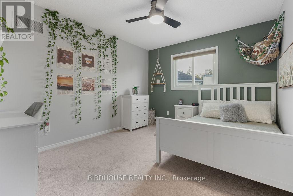 6 PURDY COURT,Kawartha Lakes (Lindsay),,
