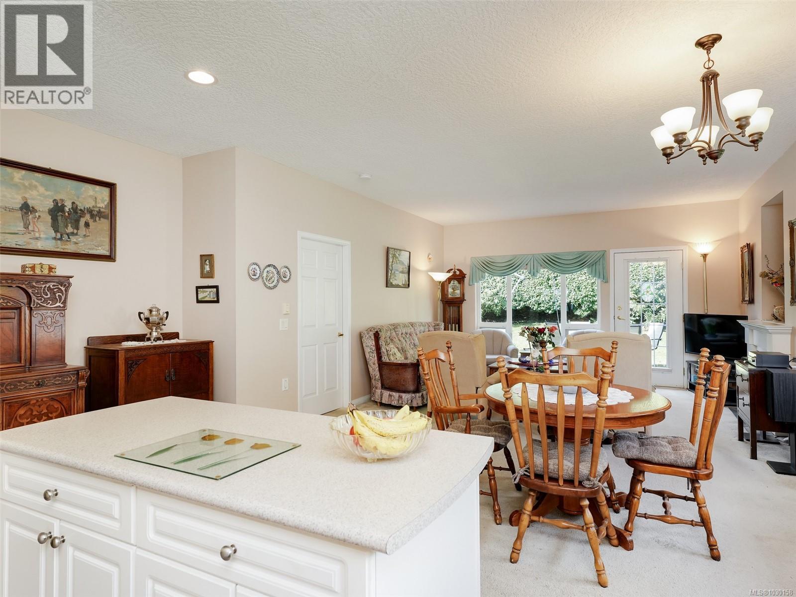 #6 7980 EAST SAANICH RD - 10