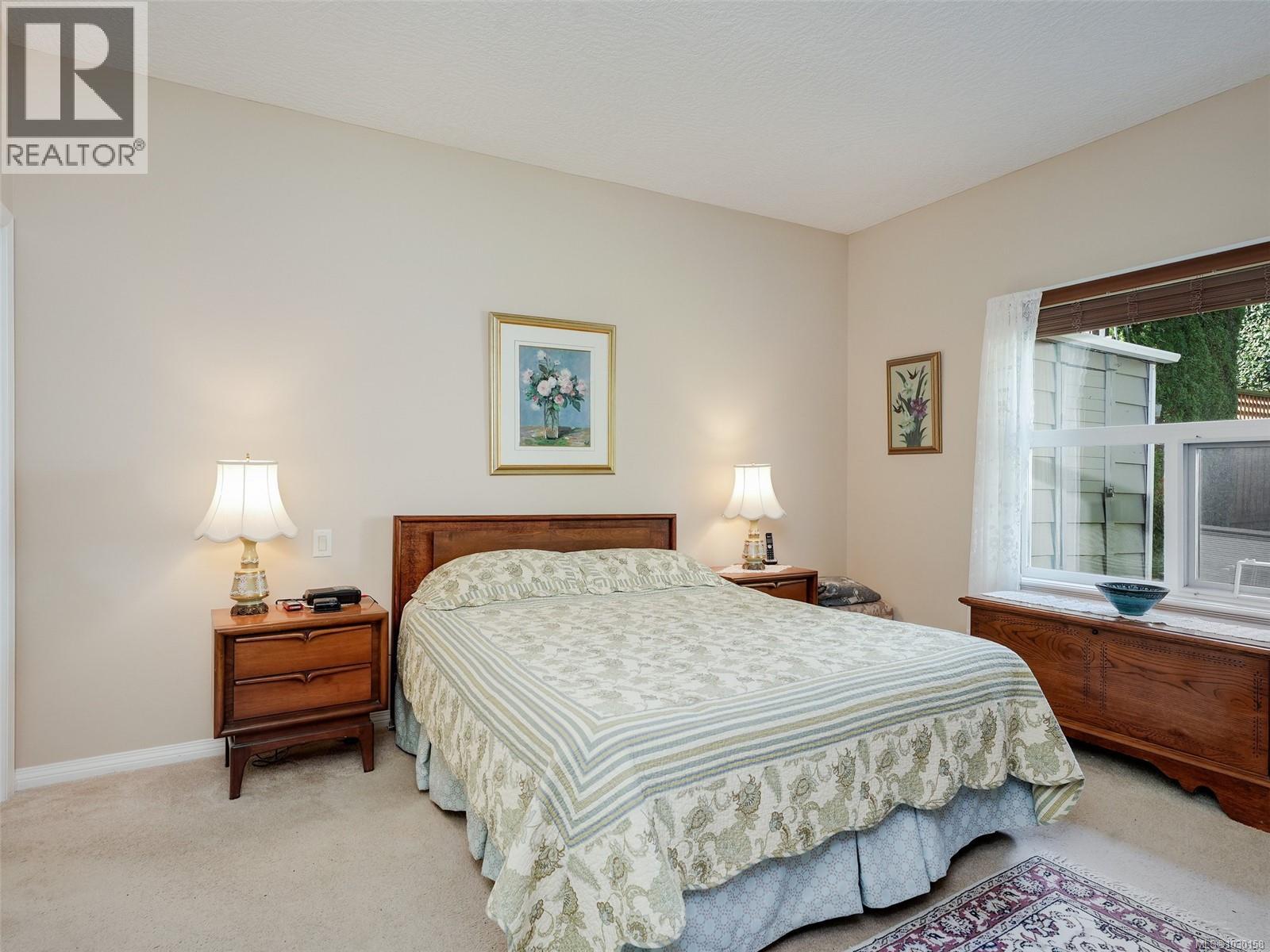 #6 7980 EAST SAANICH RD - 11