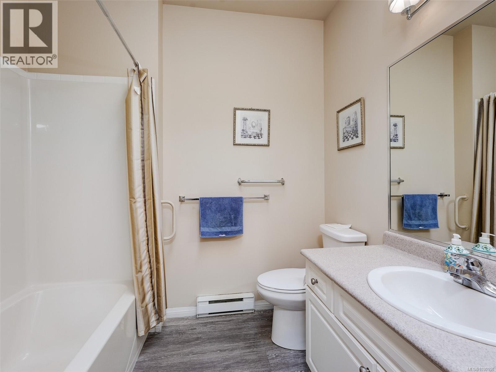 #6 7980 EAST SAANICH RD - 16