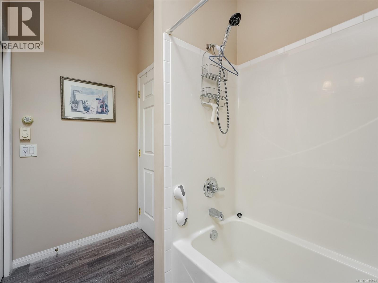 #6 7980 EAST SAANICH RD - 17