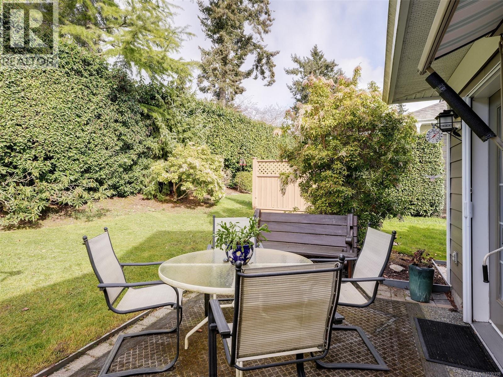 #6 7980 EAST SAANICH RD - 20