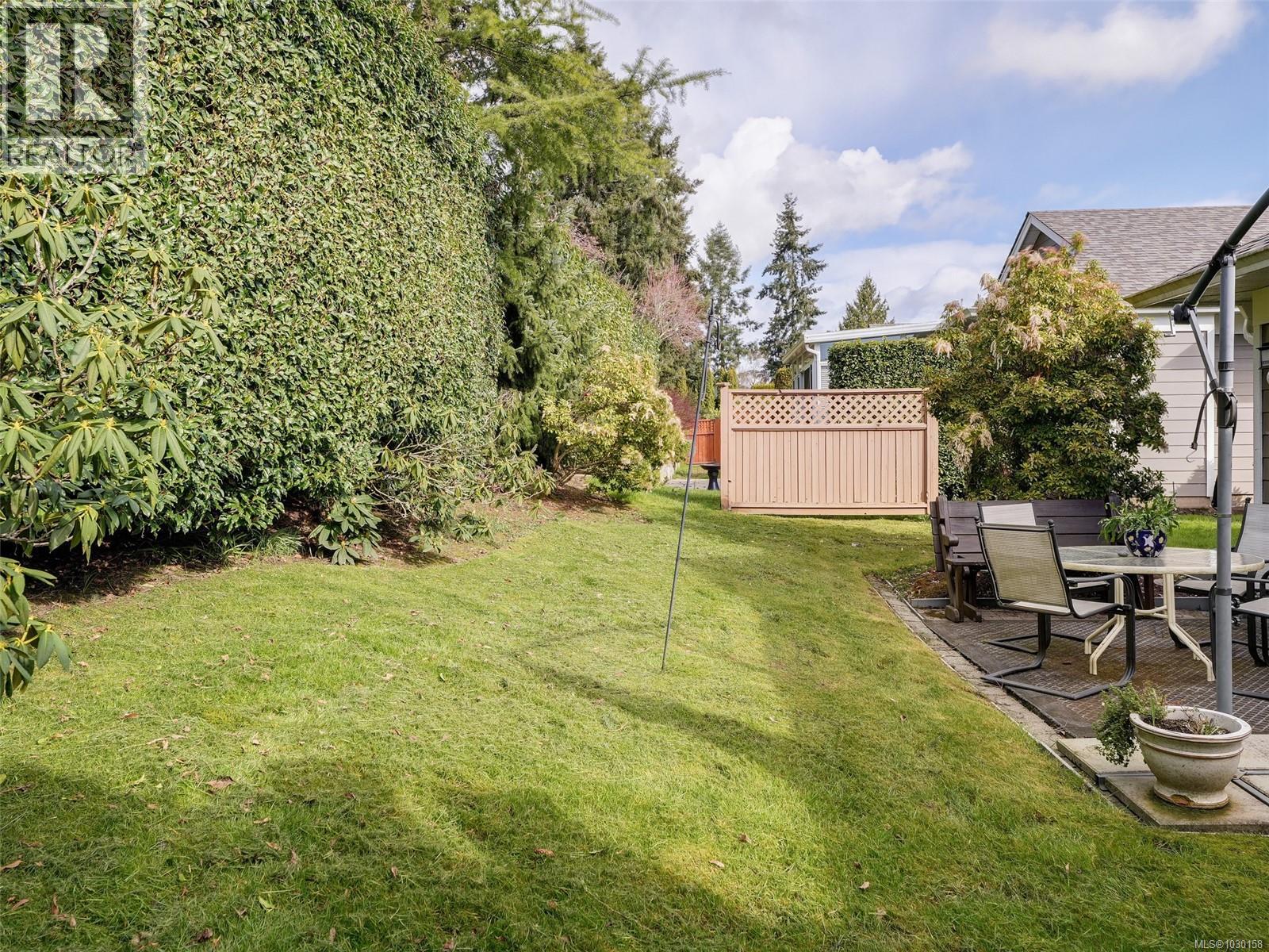 #6 7980 EAST SAANICH RD - 23