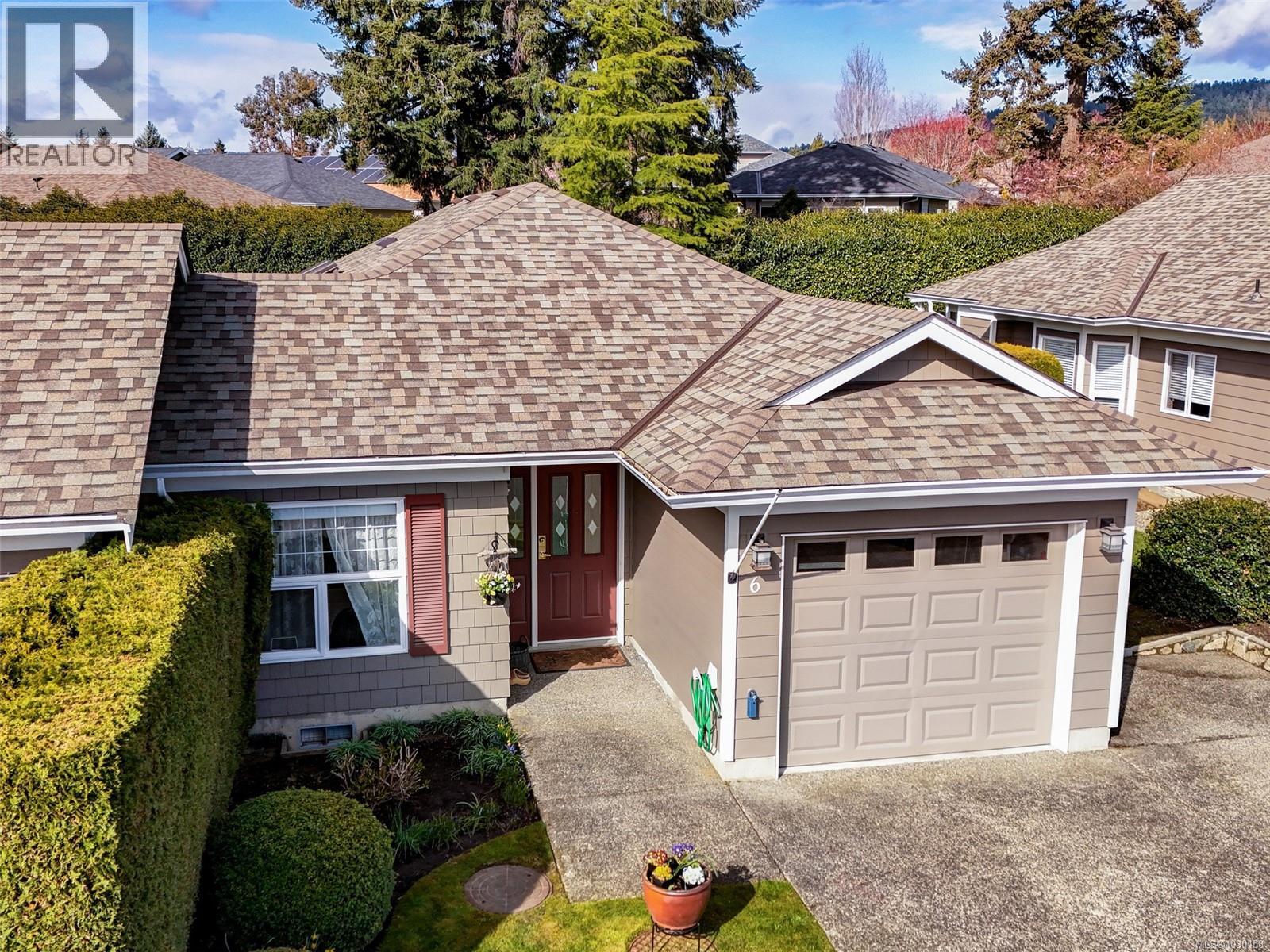 #6 7980 EAST SAANICH RD - 28