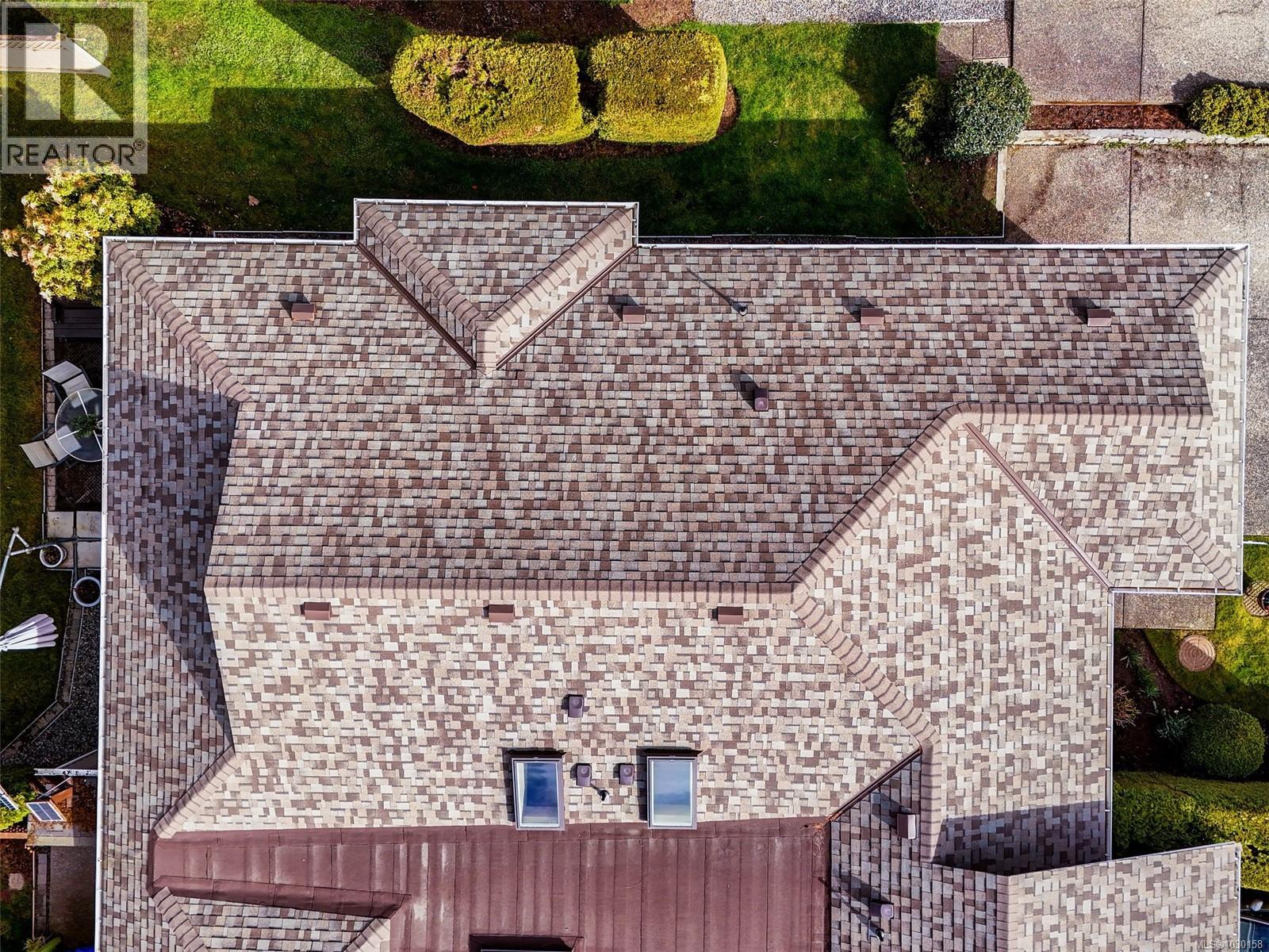 #6 7980 EAST SAANICH RD - 29