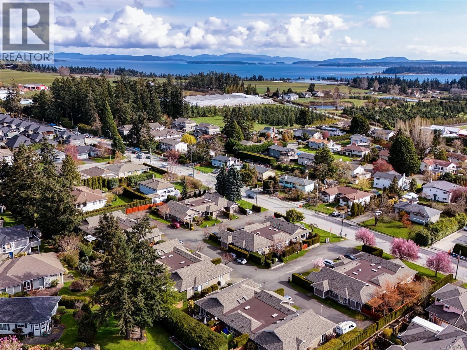 #6 7980 EAST SAANICH RD - 33