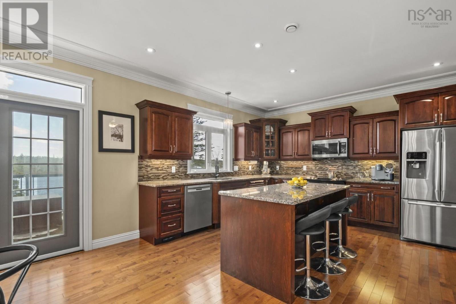 Property 39 of 51 of 172 Voyageur Way