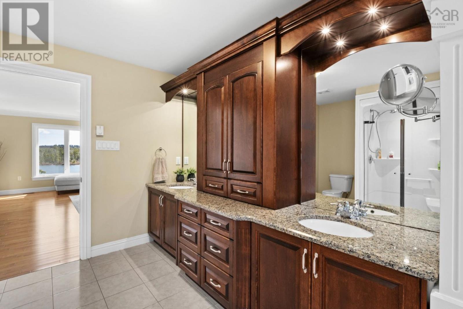 Property 8 of 51 of 172 Voyageur Way